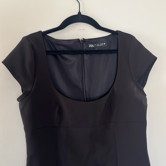 Zara Black Scoop Neck Stretch Mini Dress - L - Picture 2 of 4
